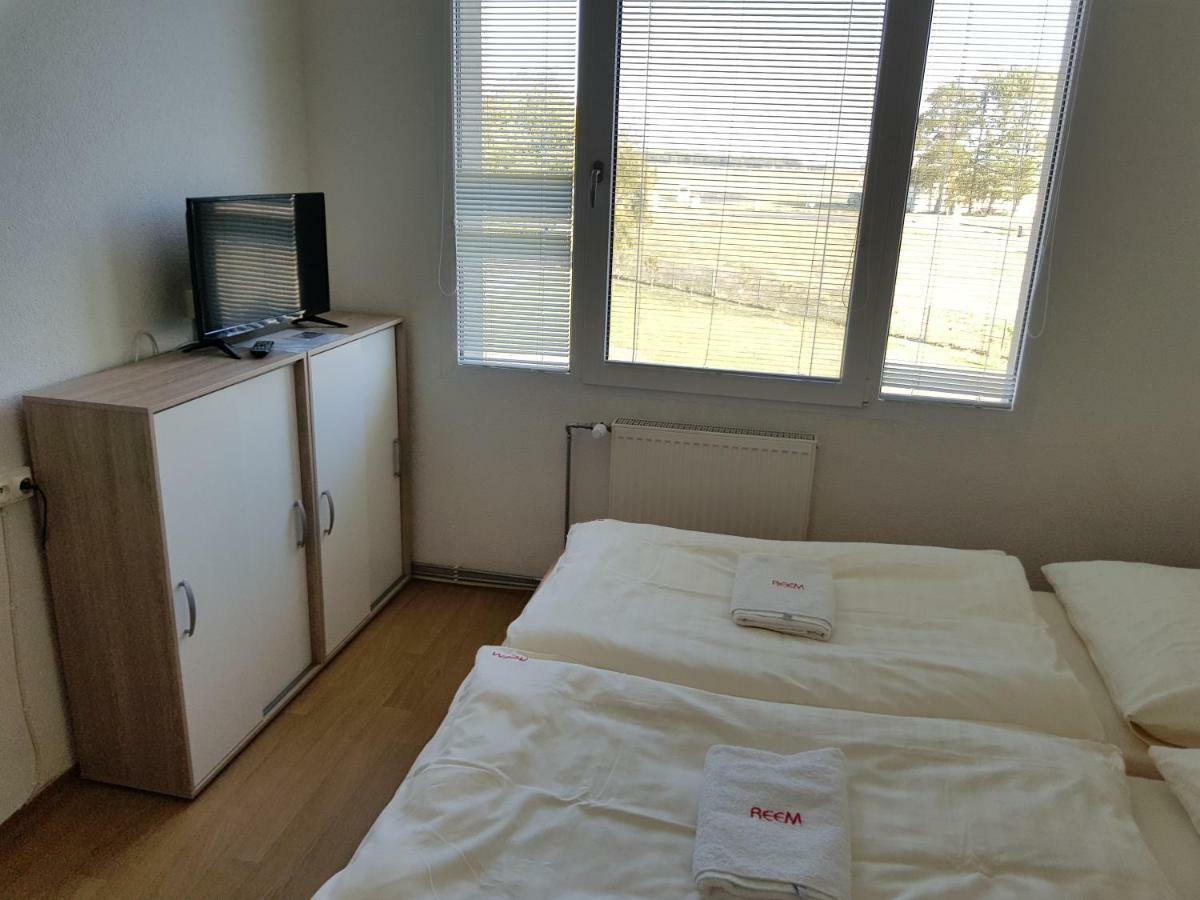 Country House Reem Pommeuse Esterno foto
