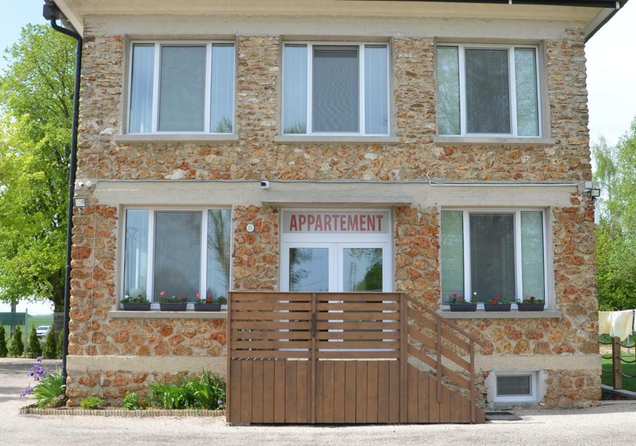 Country House Reem Pommeuse Esterno foto